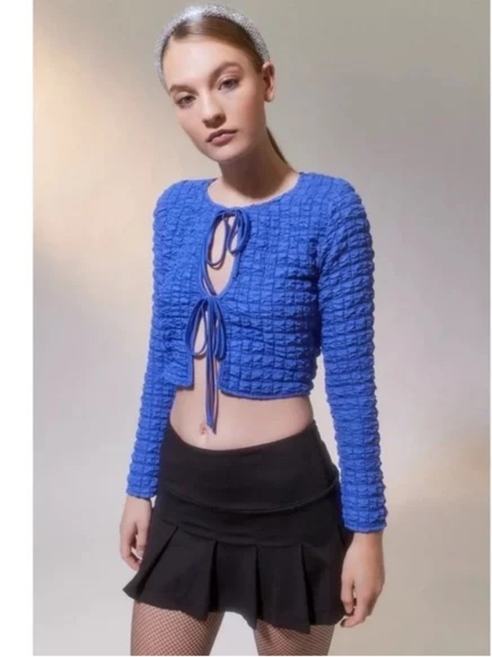 Urban outfitters blue tie front puffy long sleeve crop top
